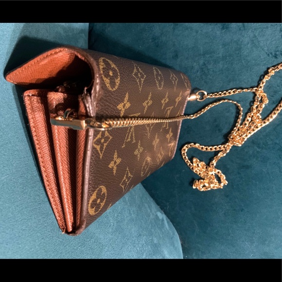 Auth LV Long Wallet/Sling - Picture 4 of 8